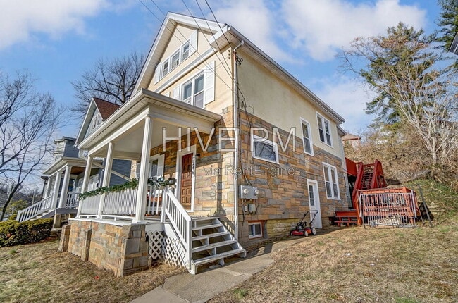 Building Photo - 3246 Linwood Ave