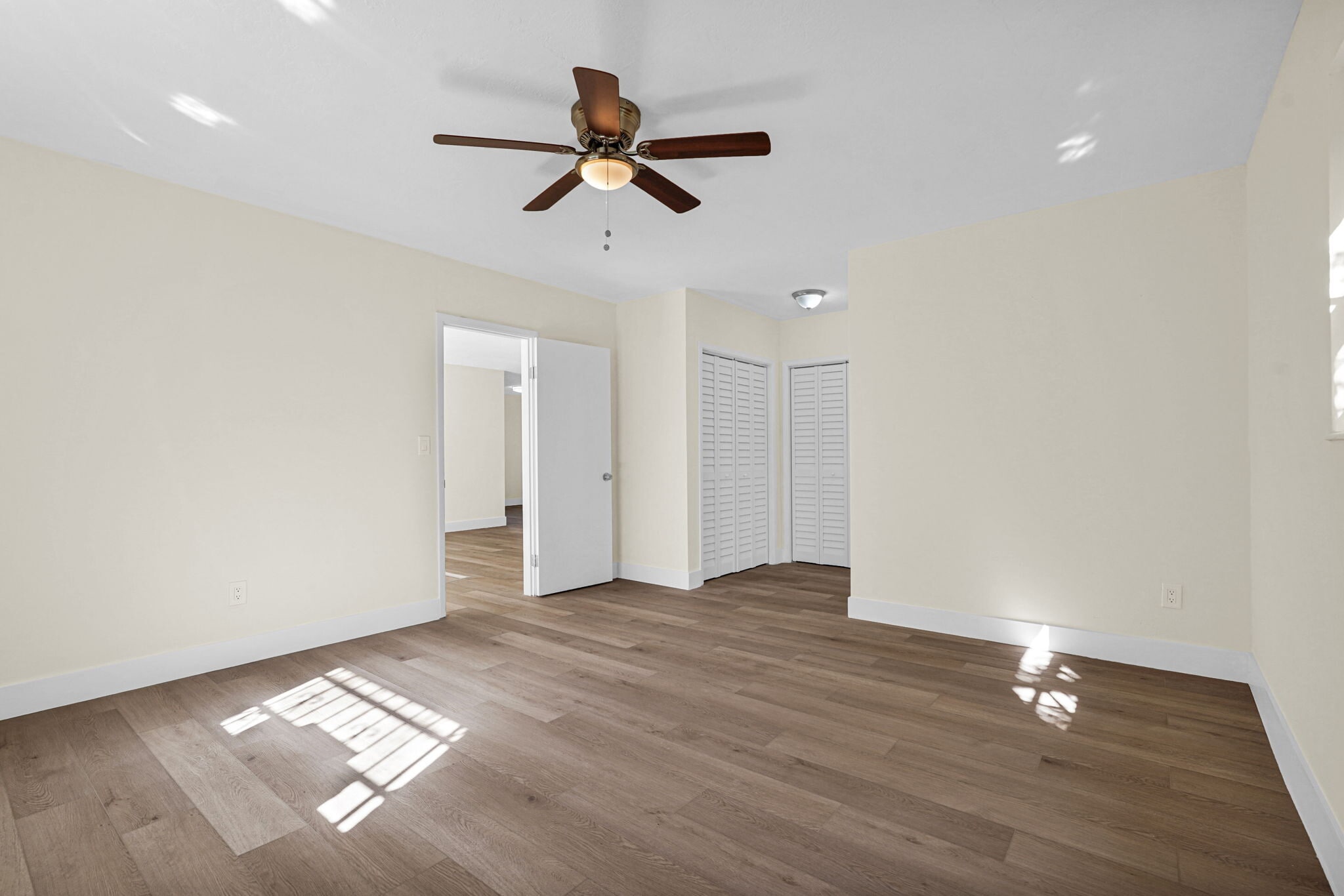 Building Photo - 135 NW 48th Ct