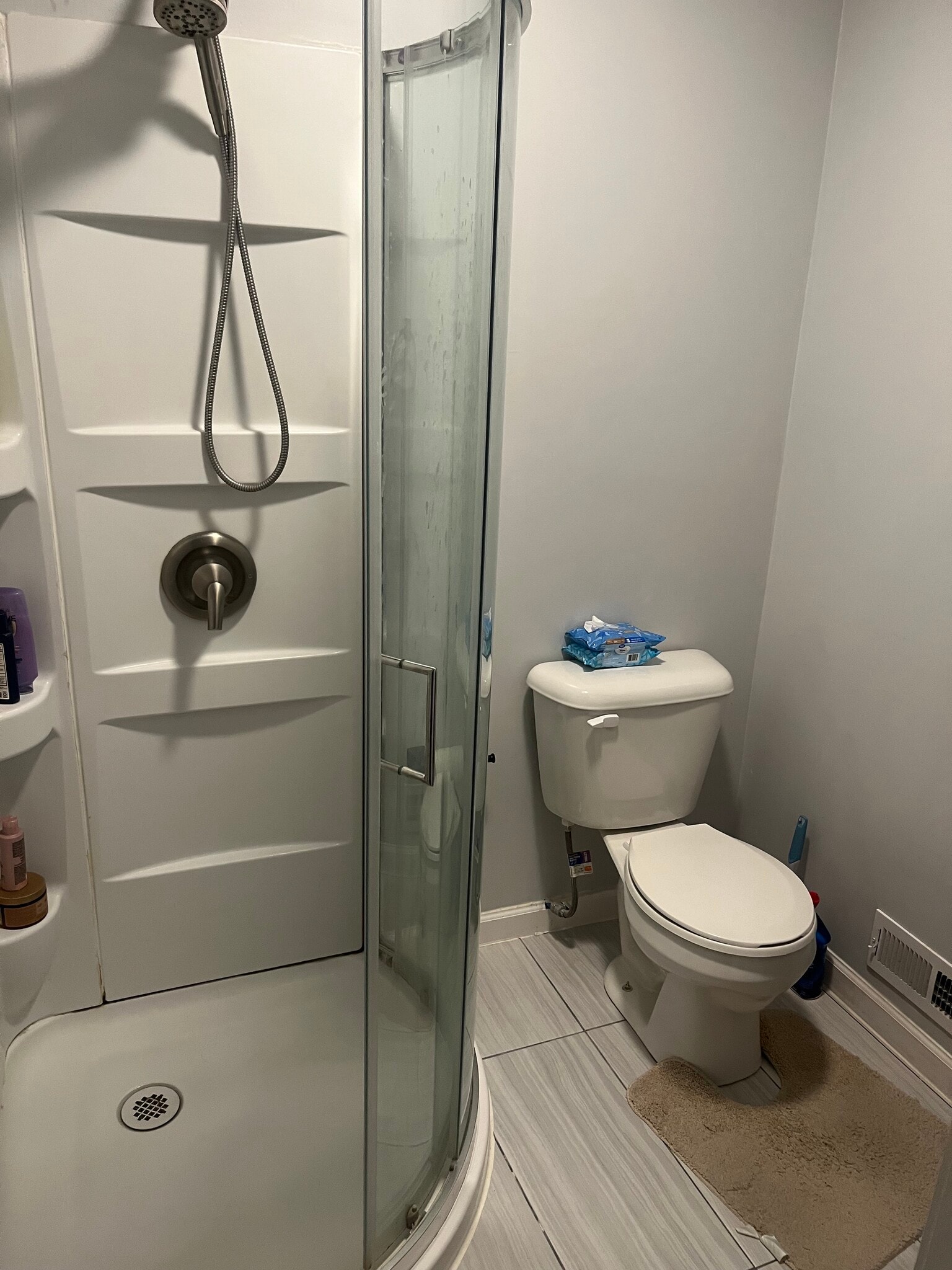 Building Photo - 4006 Essex Ave