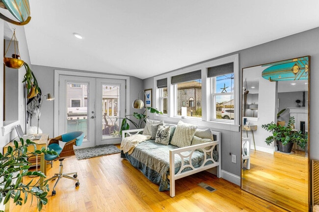 Building Photo - 32 Basin St