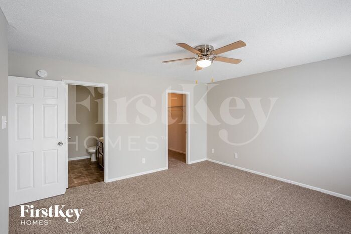 Building Photo - 14735 Fawn Hollow Ln