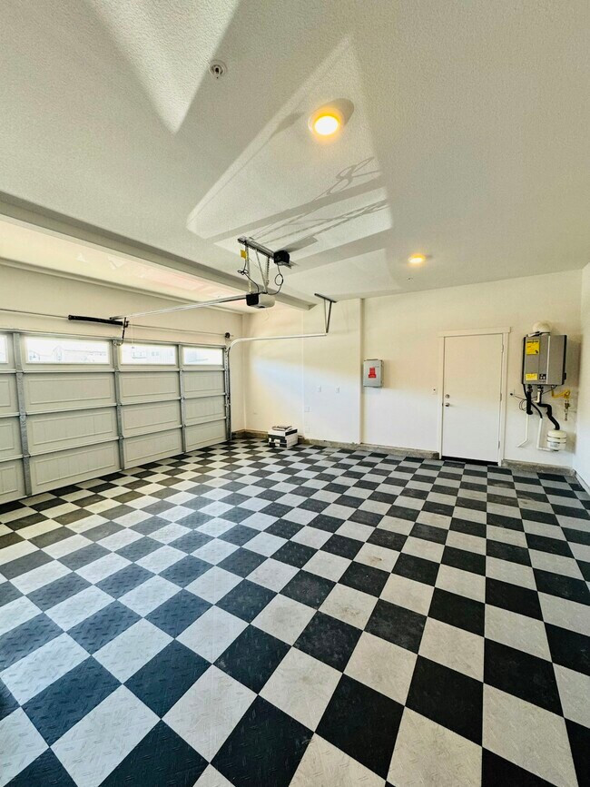 Building Photo - 5348 Knights Valley Lane
