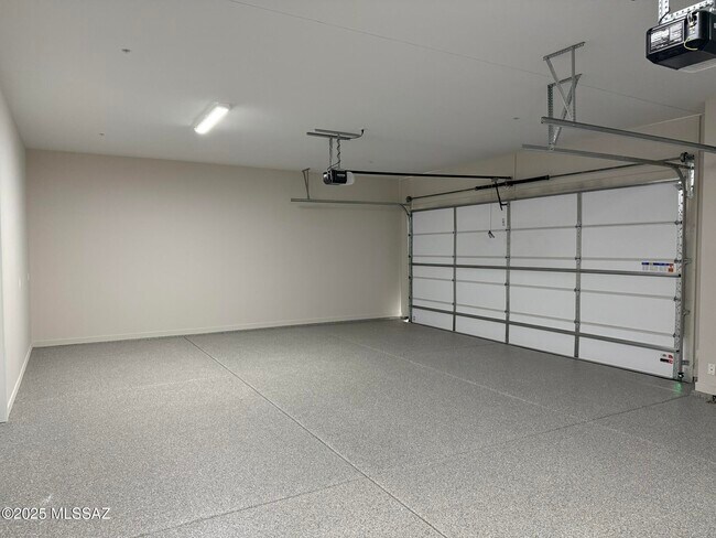 Building Photo - 5981 East Calle Agua Verde