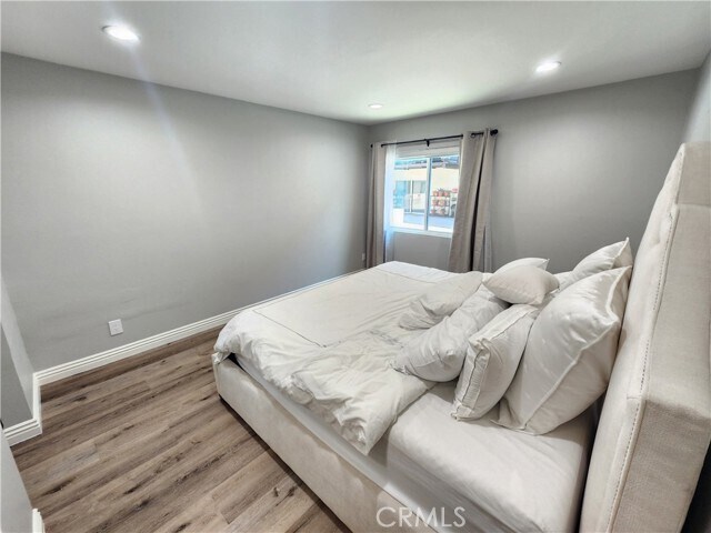 Building Photo - 5460 White Oak Ave