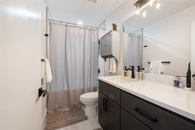 Building Photo - 5000 Lansing Dr