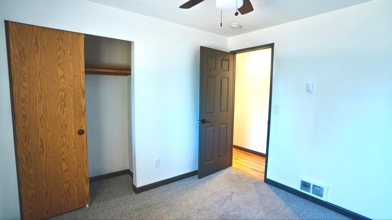 Building Photo - 6216 255th St Ct E