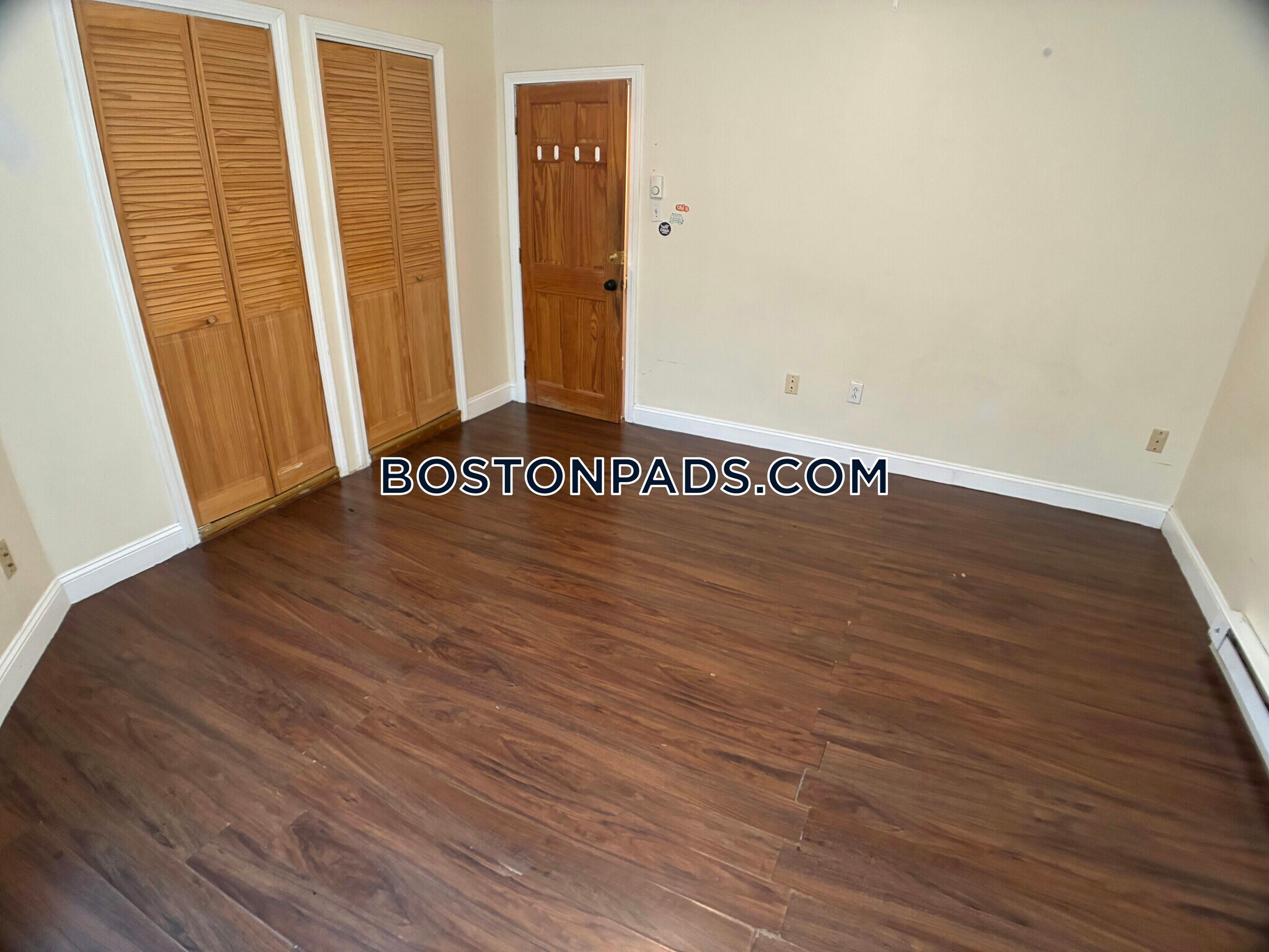 Building Photo - 739 Parker St