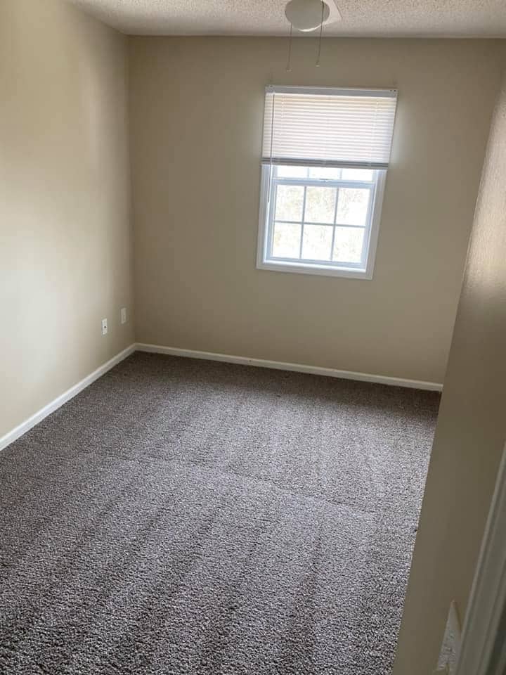 Building Photo - 1701 Bourland Ln