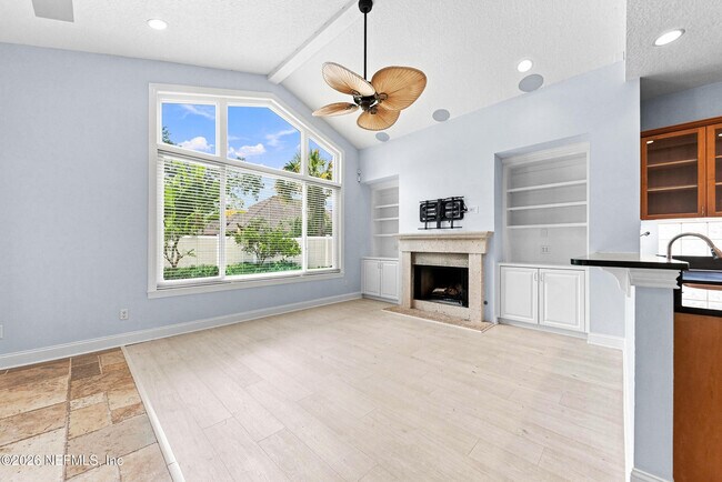 Building Photo - 38 Tallwood Rd