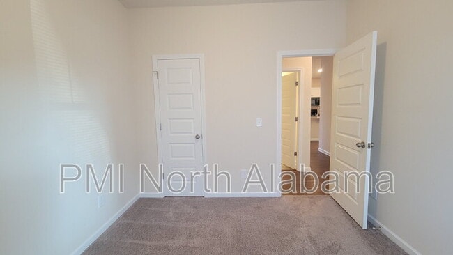 Building Photo - 13030 Lantern Pointe Wy