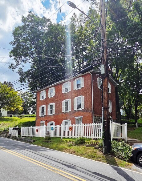 Building Photo - 4461 Aston Mills Rd