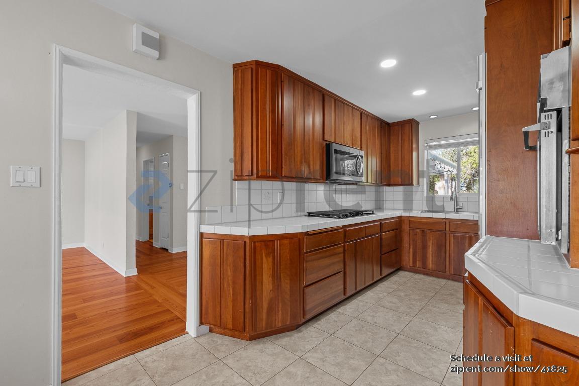 Building Photo - 24139 Zorro Ct