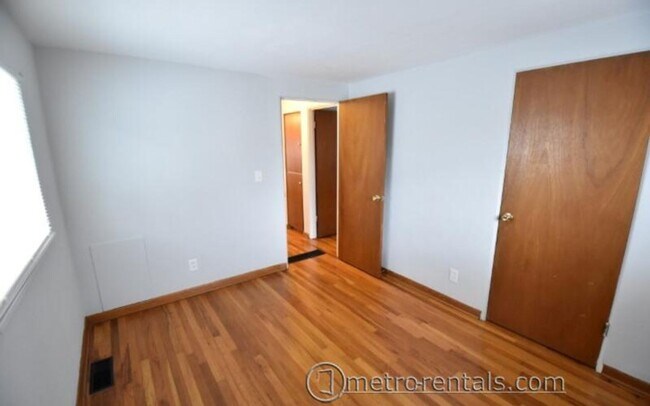 Building Photo - 2686-2688 Hibbert Avenue