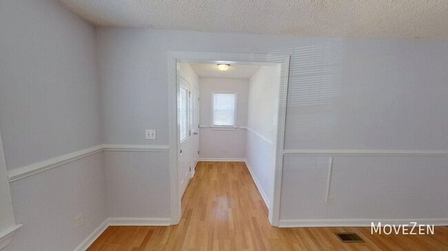 Building Photo - 333 Friendship Dr