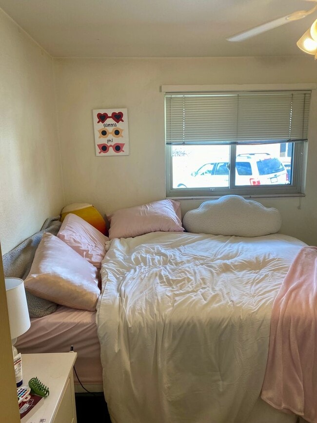 Building Photo - Available for 2026-2027 Fall Pre-Leasing! ...