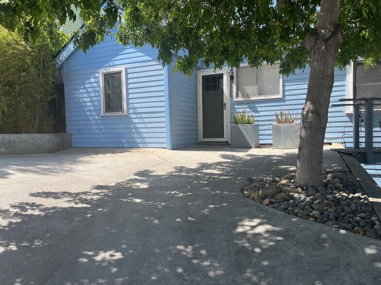 Driveway & Back Door - 2635 Broadway