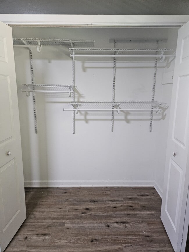 Building Photo - Condo for Rent