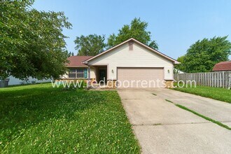 Building Photo - Coming Soon! Cozy Retreat in Indianapolis