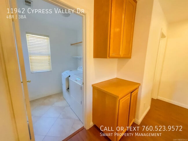 Building Photo - 11942 Cypress Valley Dr