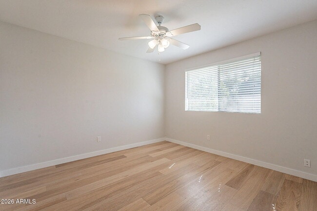 Building Photo - 5715 E Calle Del Paisano