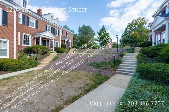 Building Photo - 3234 S Stafford St