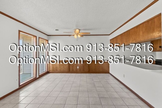 Building Photo - Charming & Spacious 2-Bed / 2-Bath Apartment in Gladstone