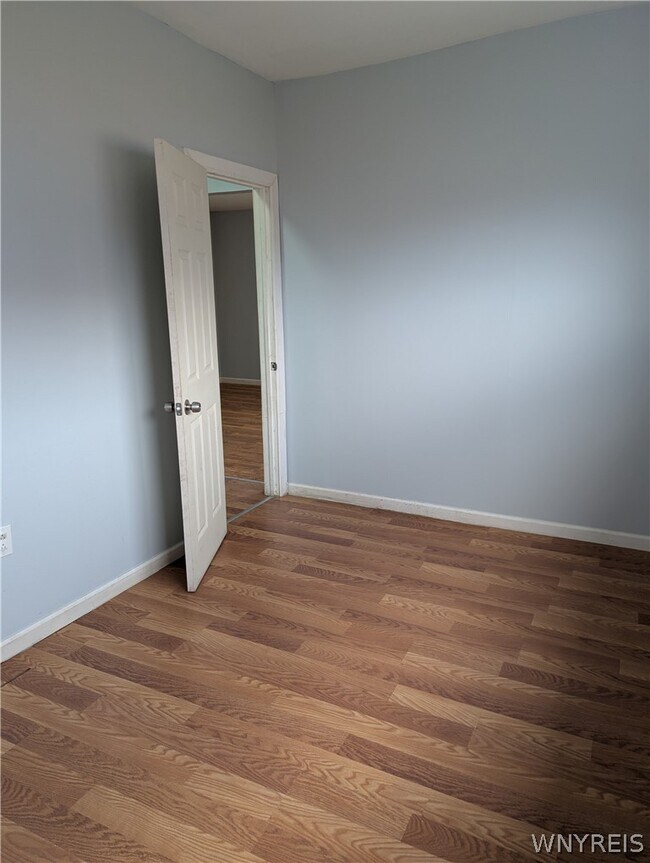 Building Photo - 48 Thomas St