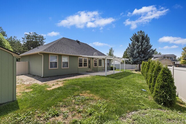 Building Photo - 7646 Cypress Ln