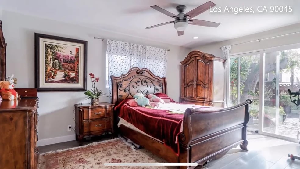 Building Photo - 5442 W 76th St