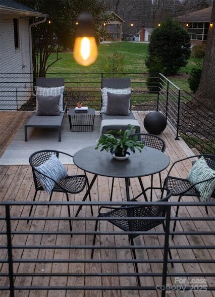 Building Photo - 3945 Rockfern Rd