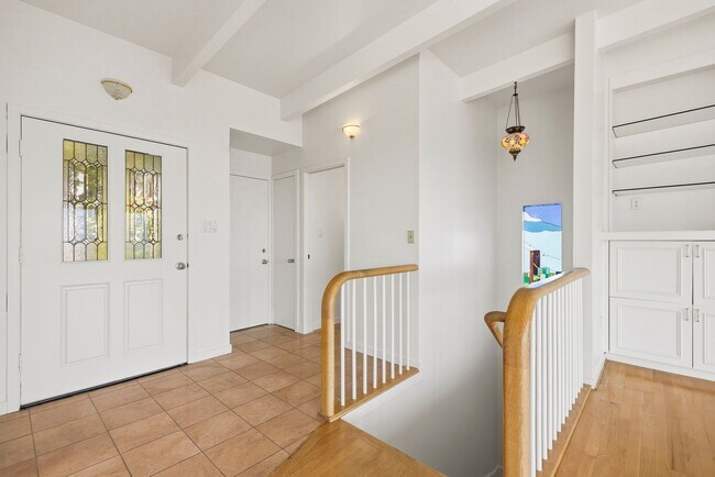 Building Photo - 45 Graystone Terrace