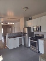 Building Photo - 48 W 21st St