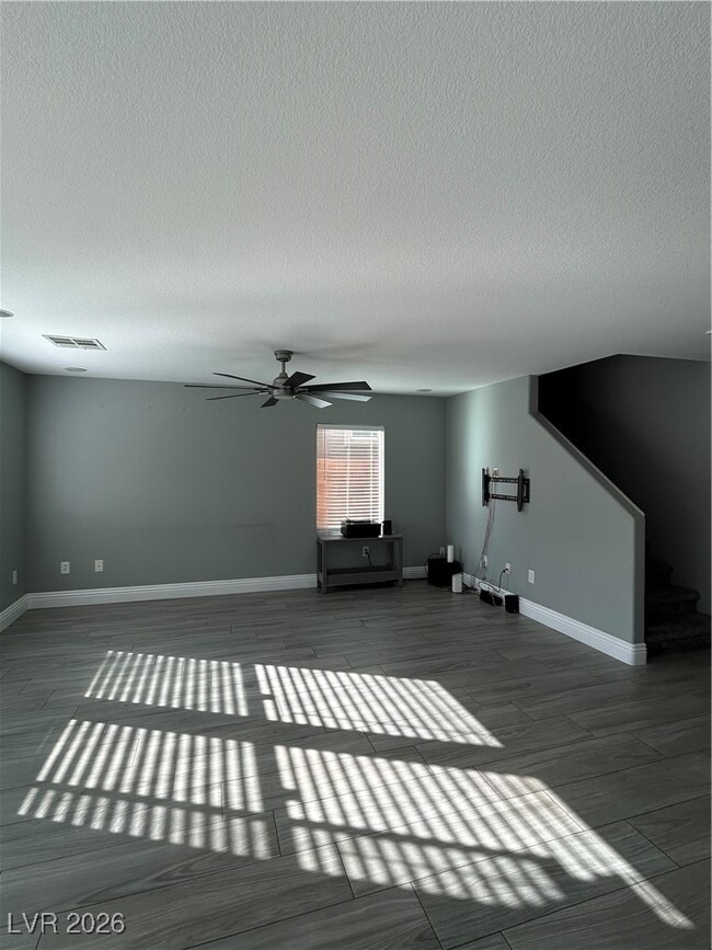 Building Photo - 2321 Cockatiel Dr