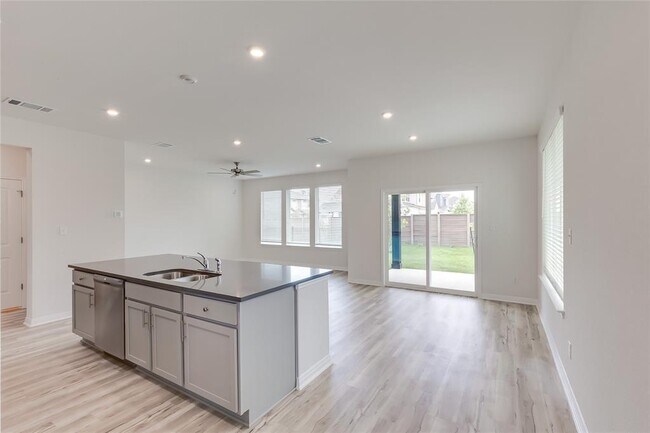 Building Photo - 20504 Haygrazer Wy