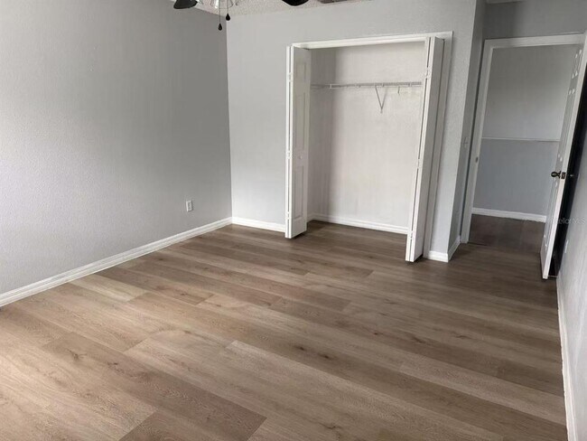 Building Photo - 842 Horseshoe Falls Dr
