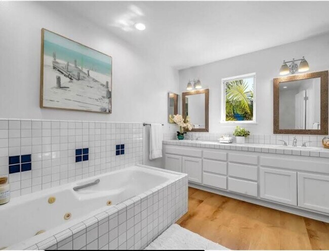 Master Bathroom 3 - 138 S Broadway