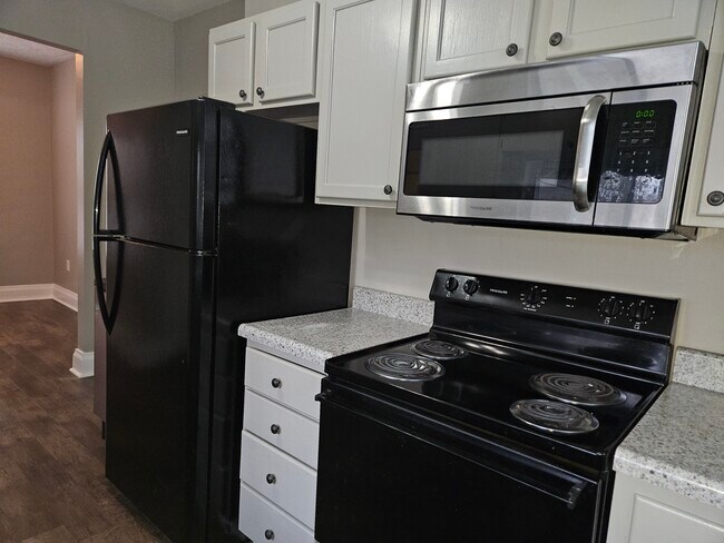 Building Photo - 1527 Niles Ave