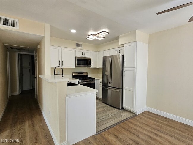 Building Photo - 5217 Caspian Springs Dr