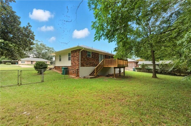 Building Photo - 1181 Starline Dr