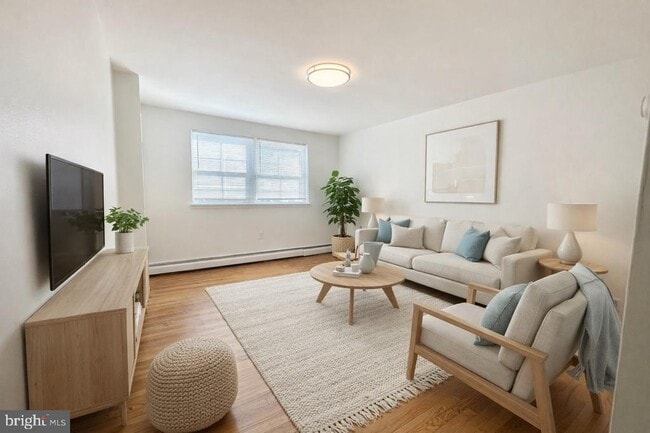 Building Photo - 362 Ripka St