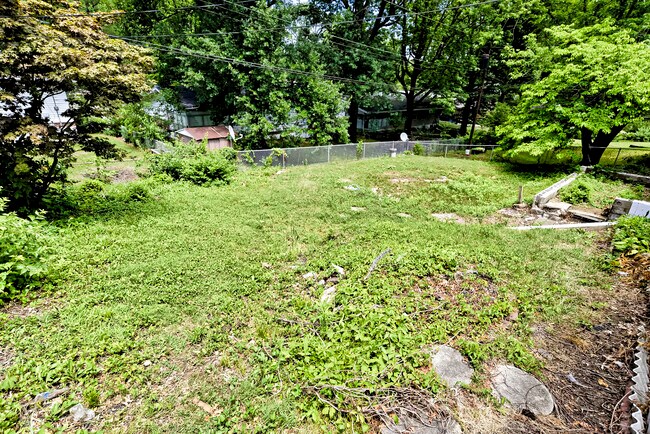 Building Photo - 2635 Netherton Dr