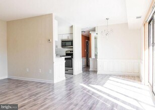 Building Photo - 7618 Savannah St