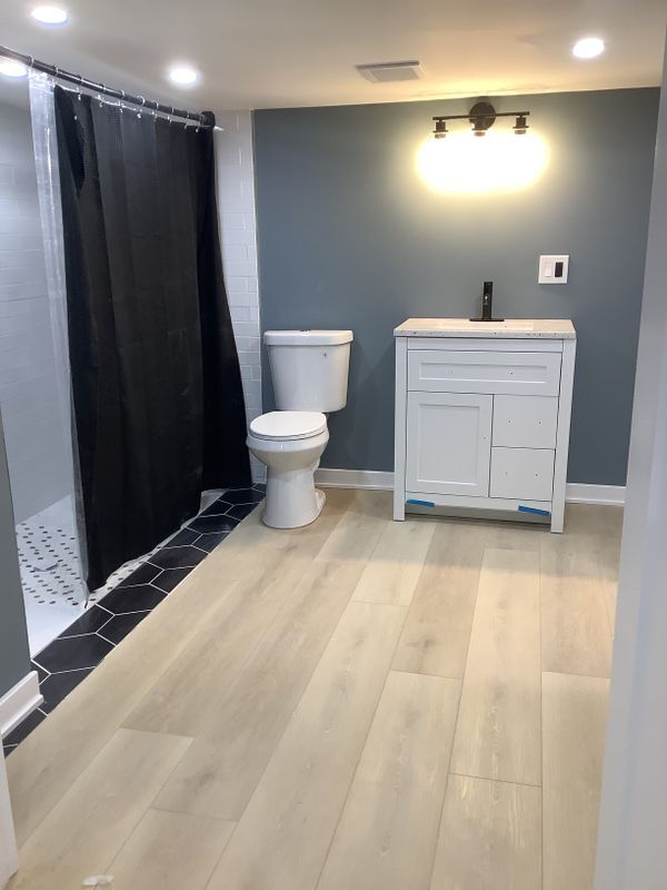 Building Photo - 5009 N Camac St