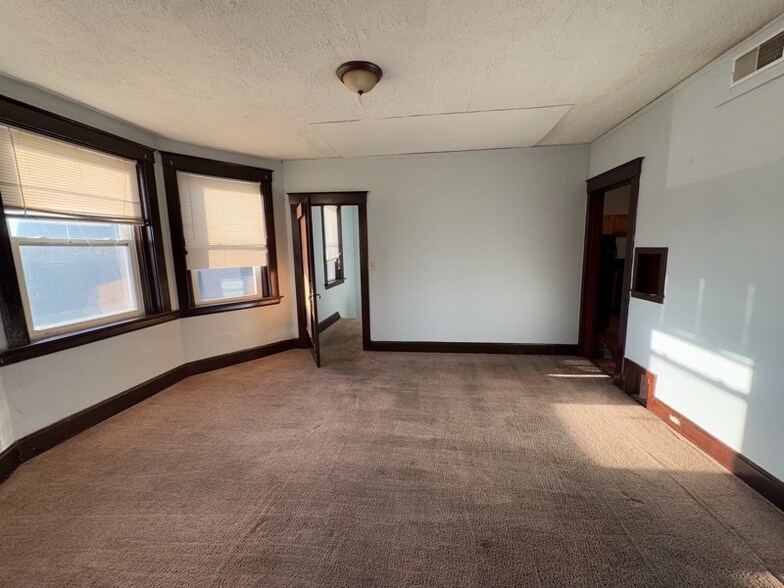 Building Photo - 2565 Orland Ave