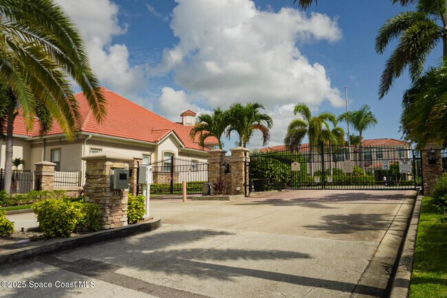 Building Photo - 1475 Isabella Dr