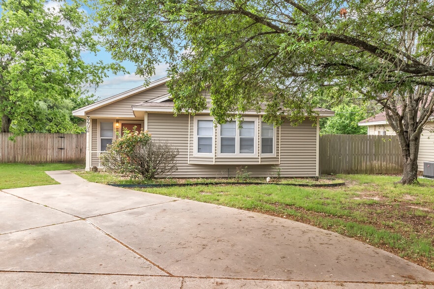 Building Photo - 3402 Timberline Ct