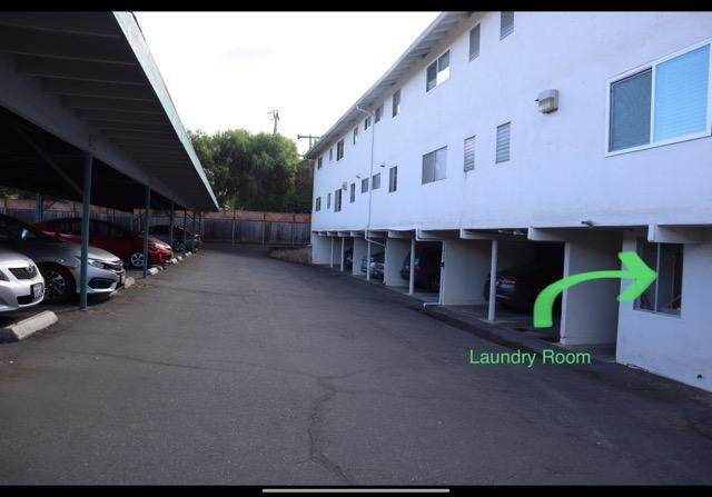 Building Photo - 178 Centre St