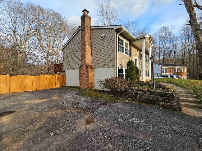 Building Photo - 14187 Logan Ct