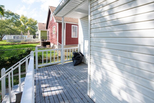 Building Photo - NORTH COLLEGE HILL -  Stunning remodel 3be...