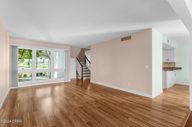 Building Photo - 4305 Bay Point Rd